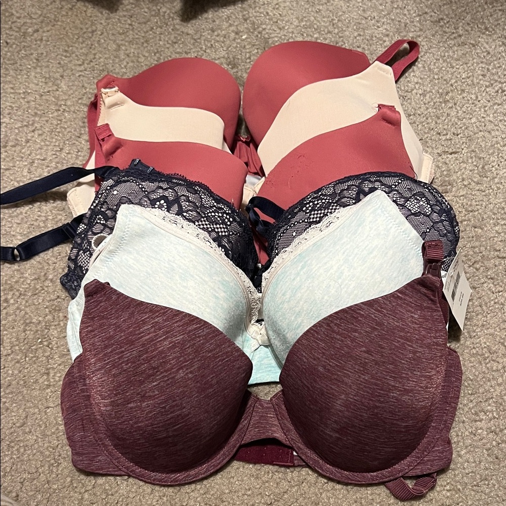 Lot of motherhood maternity bras 32DD